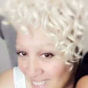 Meet your Posher, Caren